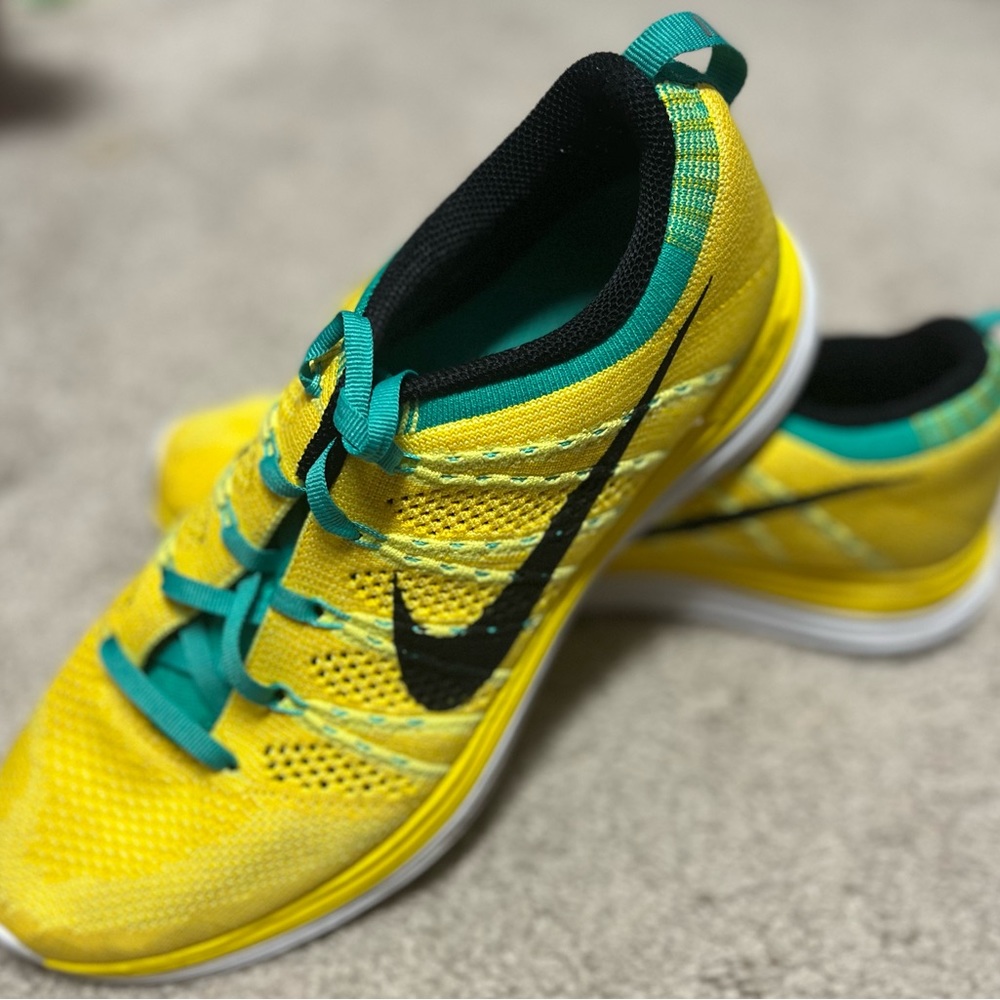 Nike Women’s Flyknit One